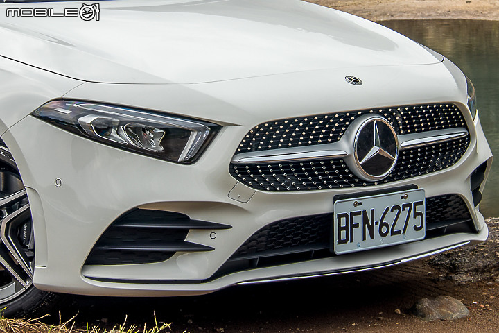 Mercedes-Benz A180 運動版試駕 入門動力也有一身勁裝