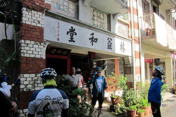 把單車騎進故事裡-邂逅山中威尼斯的綺夢