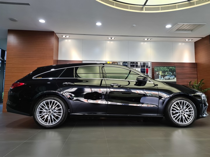 點我看大圖 賓士新車陪同交車記錄 A200 Sedan & CLA200 Shooting Brake