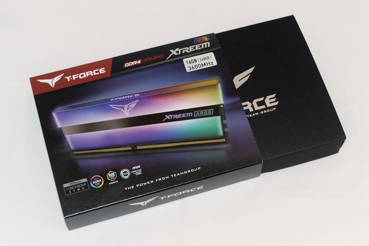 十銓 T-FORCE XTREEM ARGB DDR4 3600 8Gx2 C18 開箱測試 / 濺渡式鏡面、展現獨特 RGB 燈效