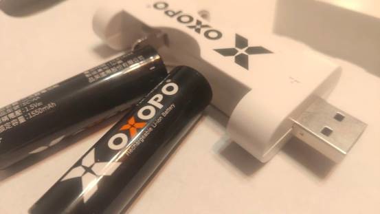 OXOPO快充3號鋰電池 vs Panasonic eneloop 3號充電鎳氫電池