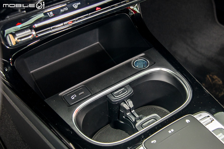 Mercedes-Benz A180 運動版試駕 入門動力也有一身勁裝