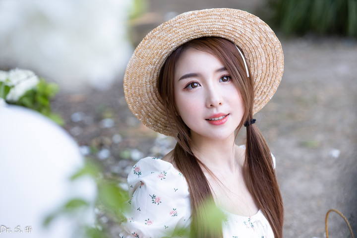 午後野餐, 精緻美女.....有點像林依晨