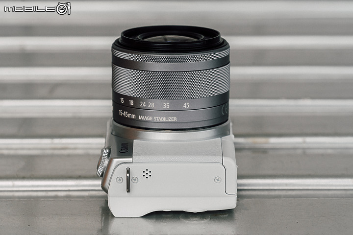 Canon EOS M200 自拍美機|加入眼部 AF 技術‧直式錄影也可以!