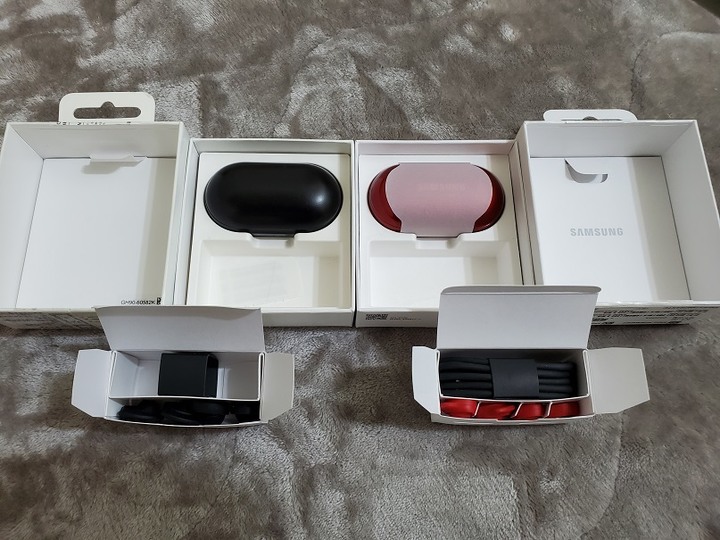 飄洋過海的Galaxy Buds Plus 紅色開箱