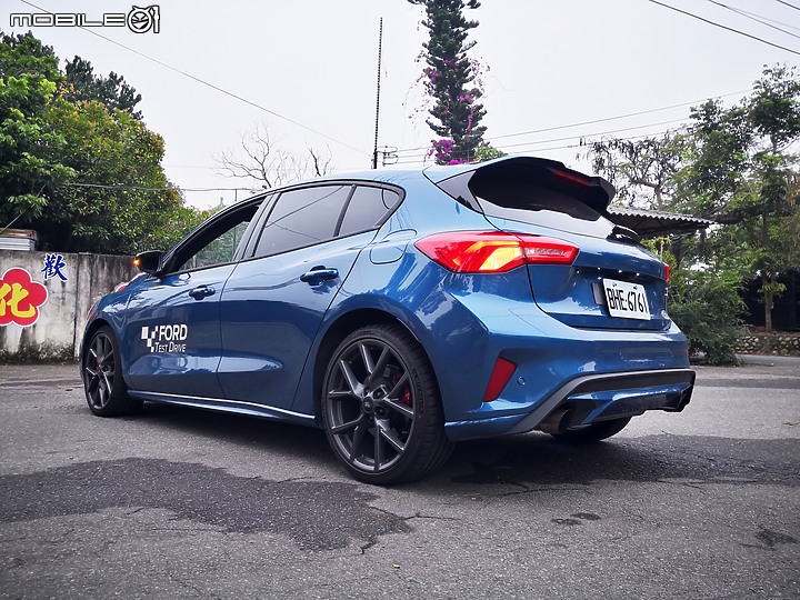 純粹分享Ford Focus ST(純圖)