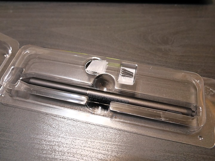 造型吸睛、輕巧便攜、使用順暢 — 商用筆電的最優選 — 《HP EliteBook Dragonfly》體驗心得