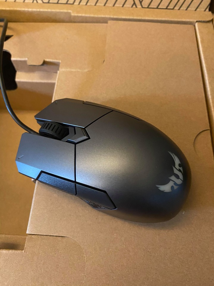 ASUS TUF Gaming A15 熱騰騰簡單開箱