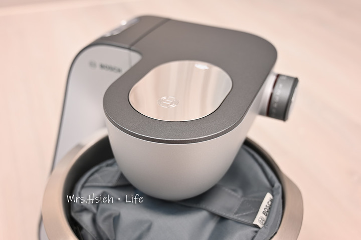 點我看大圖 Bosch精湛萬用廚師機開箱