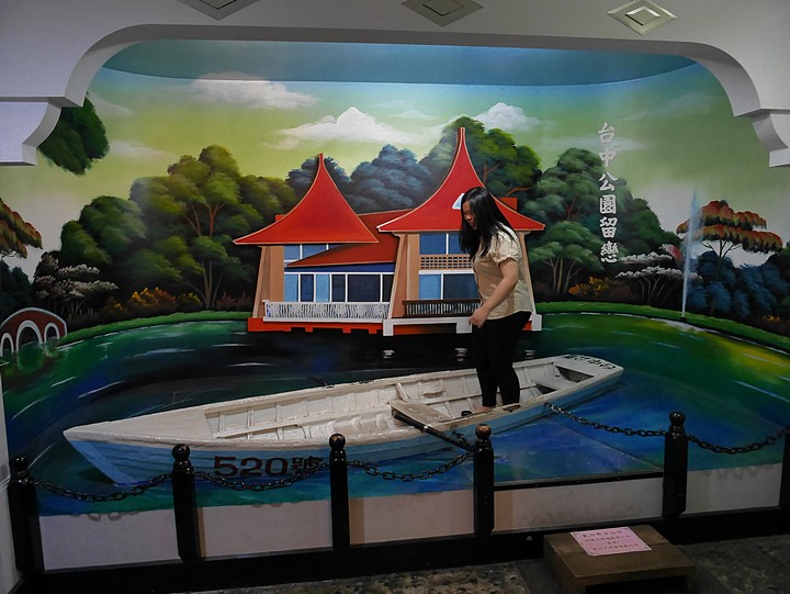【是食記也是遊記】臺中市 北區 香蕉新樂園 — 營運了30年,即將畢業的臺灣懷舊餐廳