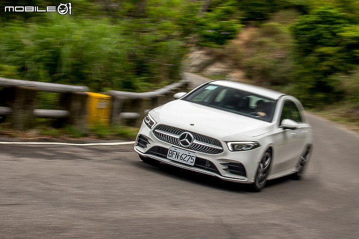 Mercedes-Benz A180 運動版試駕 入門動力也有一身勁裝