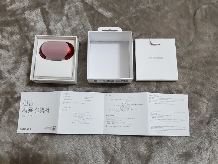 飄洋過海的Galaxy Buds Plus 紅色開箱
