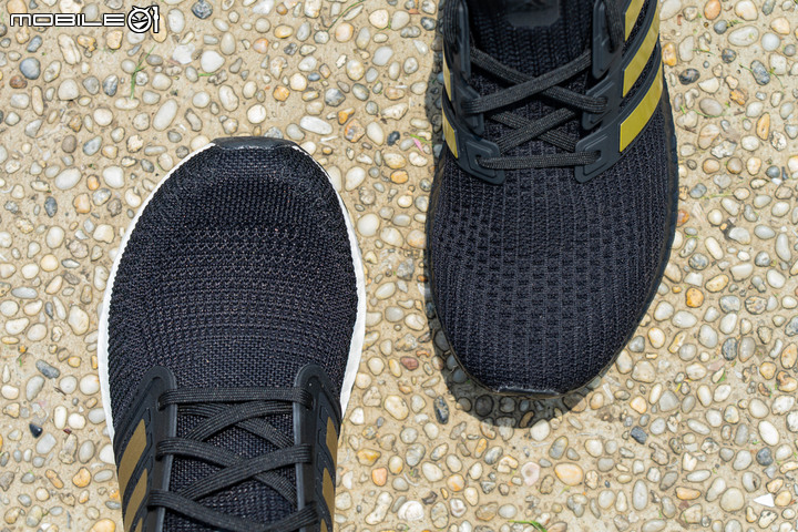 adidas Ultraboost 黑魂系列實穿分享 充滿質感的百搭單品！