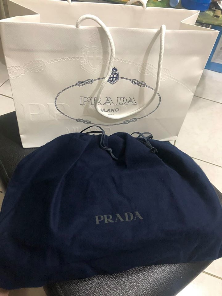 PRADA尼龍包背帶附零錢包
