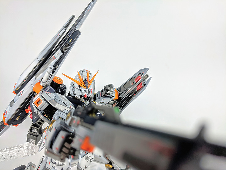 [作品分享] RX-93 ν Gundam 解體匠機?我們自己來