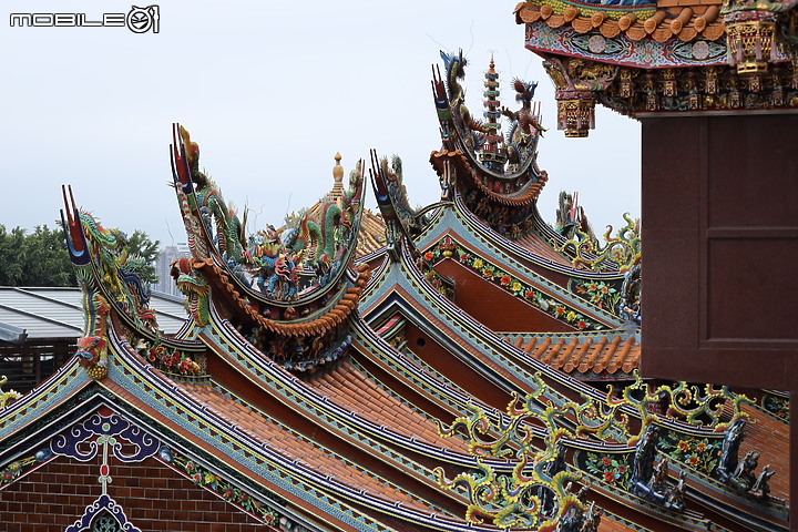 點我看大圖 Canon 24-105mm f/4-7.1 IS STM 最輕巧也最平價的24-105mm!