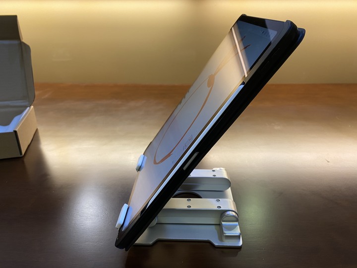 [開箱與推薦] iPad Pro 畫畫必備支架 Raymii R37 平板支架 Raymii FS1 站立支架