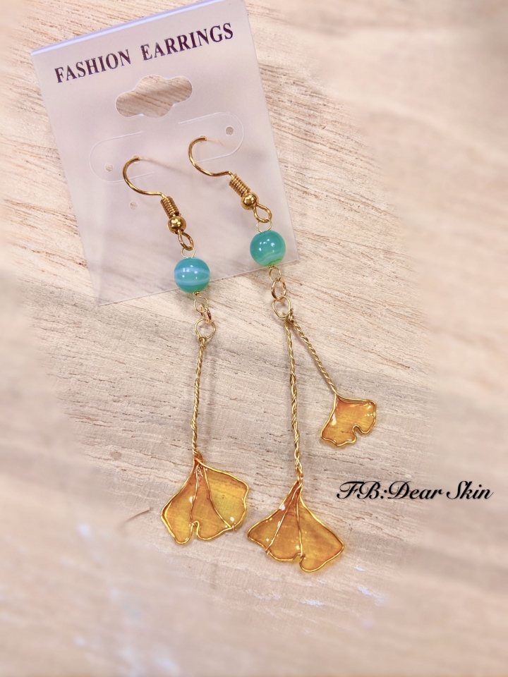 昨天課堂完成的作品。水晶花飾品❤️