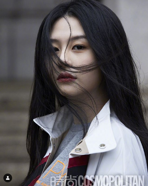 再美也美不過媽媽啦XD (原文:邱淑貞「最美女兒-沈月」曬甜照 ) (有圖)