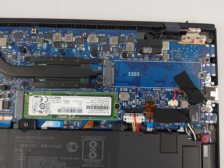 「小亞開箱」ASUS B9450F 極輕．疾快展現商務該有的風格