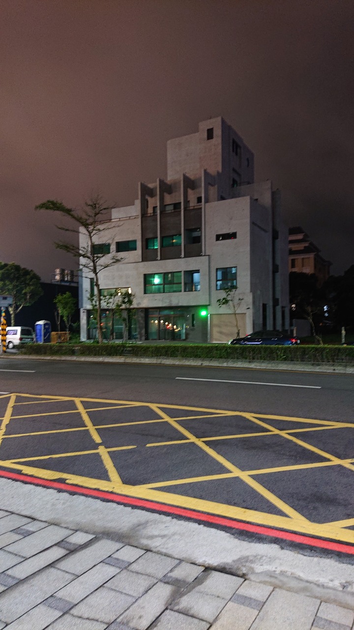 備用機XZ2也有出頭天！ SONY相機影像部門終於開始上線XD 今天更新安卓10之後意外發現....