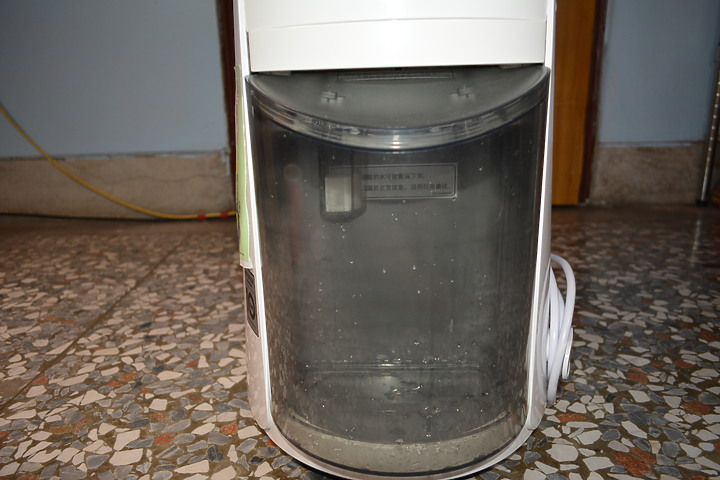 【試用分享】LG PuriCare變頻除濕機- 除溼真夠力&過敏遠離我