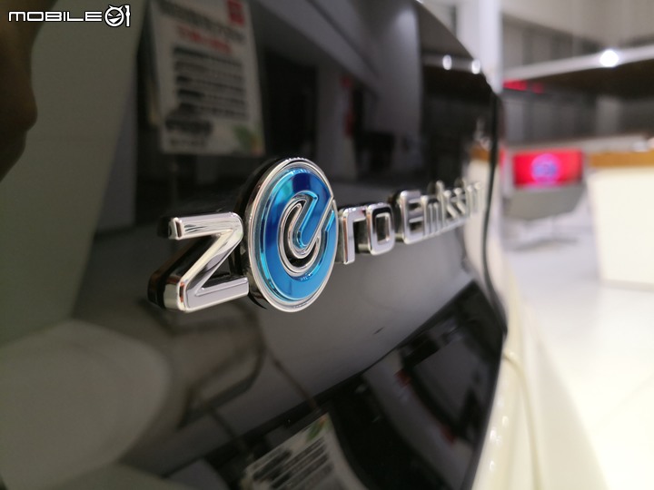 純粹分享Nissan Leaf(純圖)