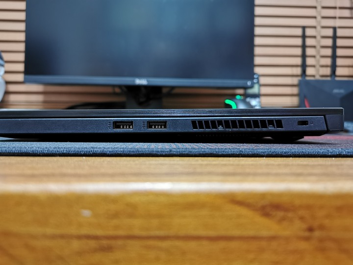 [開箱] ROG Zephyrus GA502IU出征，7奈米電競筆電世代來臨