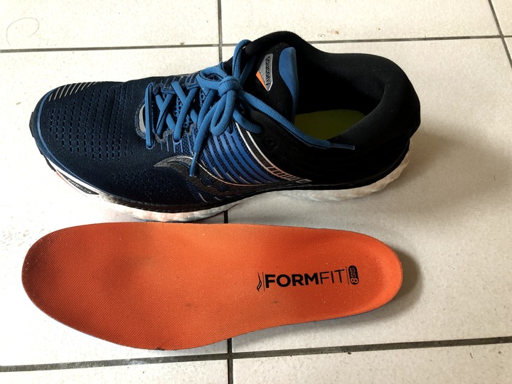 催眠自己買貴鬆鬆的Saucony Triumph 17是值得的!
