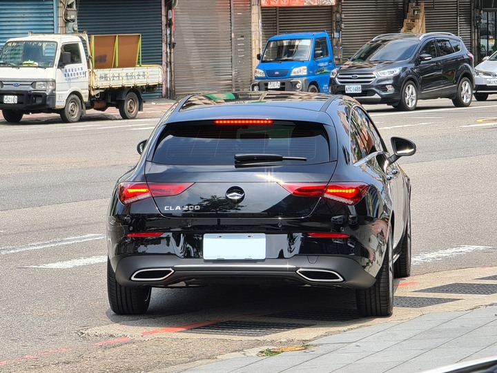 點我看大圖 賓士新車陪同交車記錄 A200 Sedan & CLA200 Shooting Brake