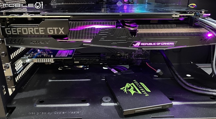 點我看大圖 裸裝信仰 ASUS ROG STRIX 1660Ti 6GB 沒有箱子的開箱
