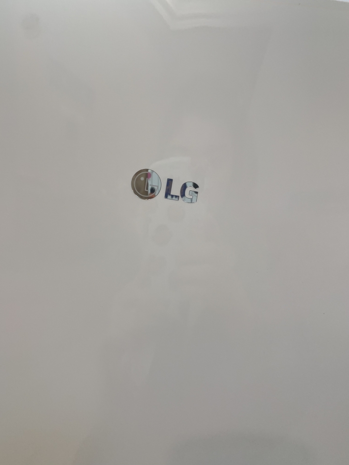 LG 大公升除濕機不專業開箱文(MD171QSK1)
