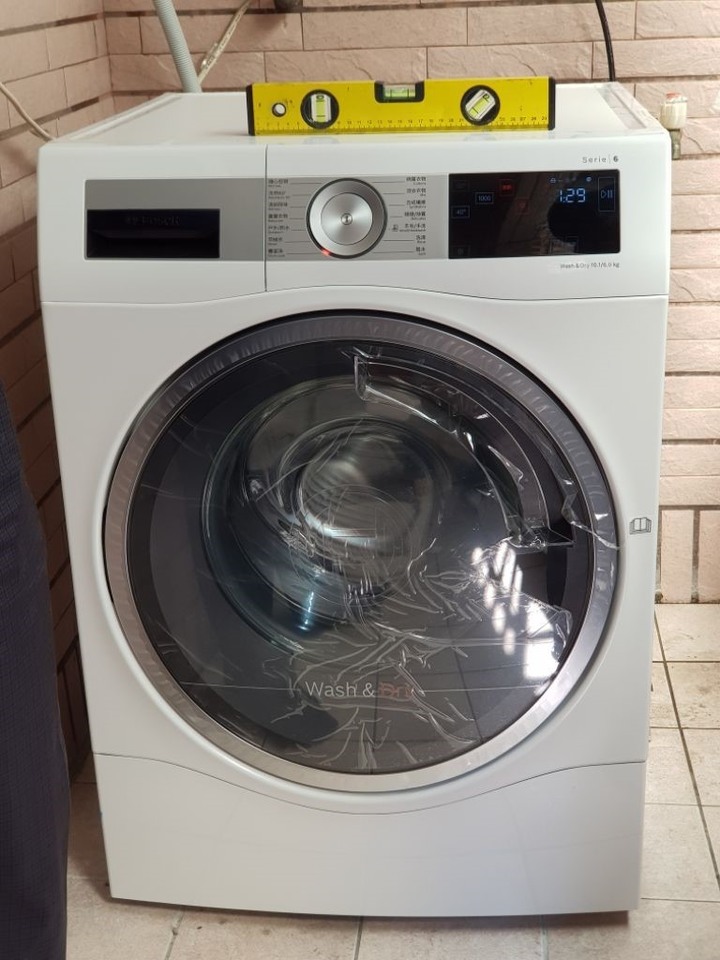 BOSCH洗脫烘WDU28560TC開箱