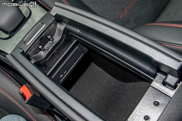 Mercedes-Benz A180 運動版試駕 入門動力也有一身勁裝