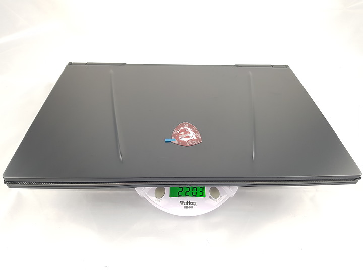 「小亞開箱」MSI GP65 Leopard 9SE 電競筆電，非用我不可