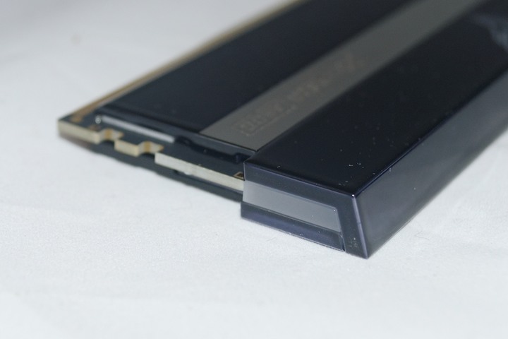十銓 T-FORCE XTREEM ARGB DDR4 3600 8Gx2 C18 開箱測試 / 濺渡式鏡面、展現獨特 RGB 燈效