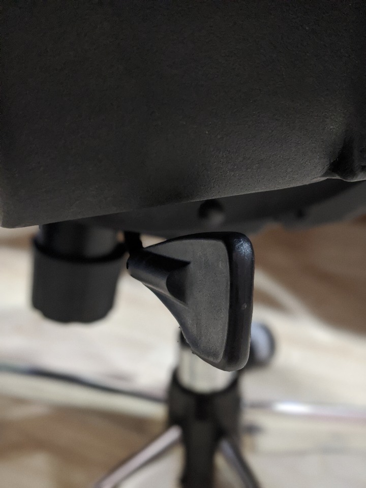 【開箱】人生第一張網椅 MESH 3 CHAIR 華爾滋旗艦版