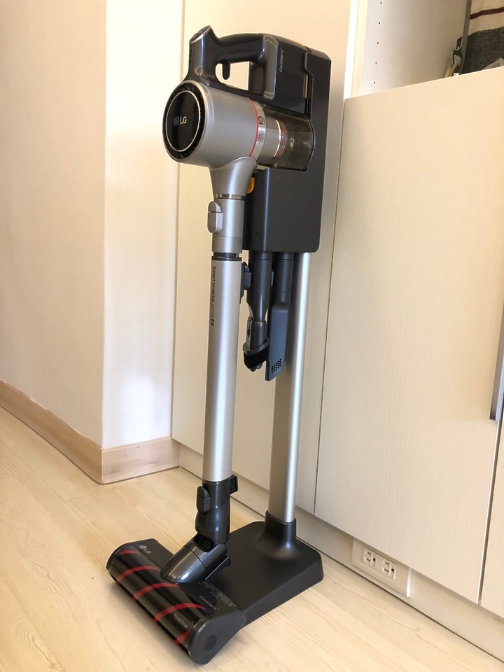 我的開箱文 LG 無線吸塵器A9PBED2X