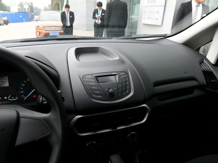 福特六和是不是連"觸控車機"也來自長安福特?(非SYNC系統車機)