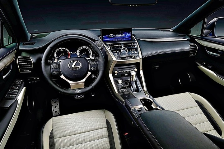 《Lexus NX》 meets 《Volvo XC60》 僅差4.2萬元！該選日式奢華還是瑞典坦克？