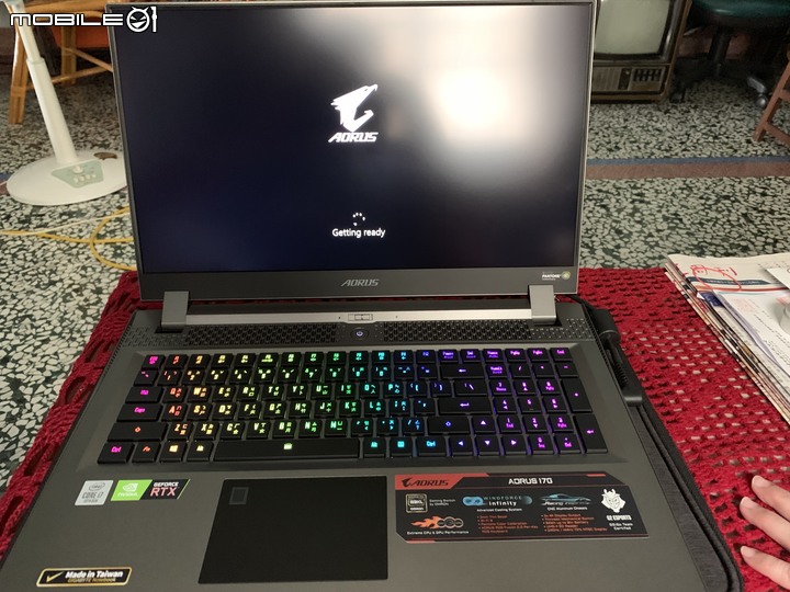 技嘉 AORUS 17G KB 簡易開箱分享