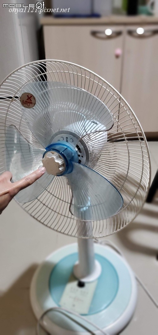 不專業亂搞系列【保養維修】SAMPO SK-FM14R聲寶微電腦電風扇轉很慢?! 這裡保養一下就行了