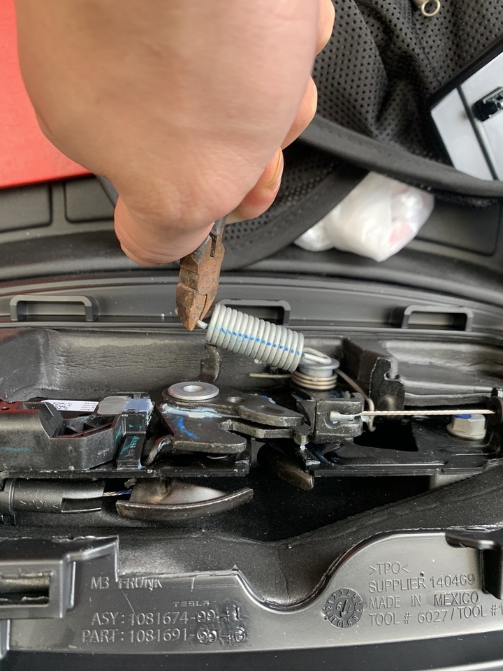 [開箱] 從Mazda 3到Model 3 5000公里用車心得分享