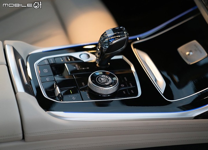 【海外新訊】民間版 BMW X7 M 報到!ALPINA XB7 性能巨獸登場!