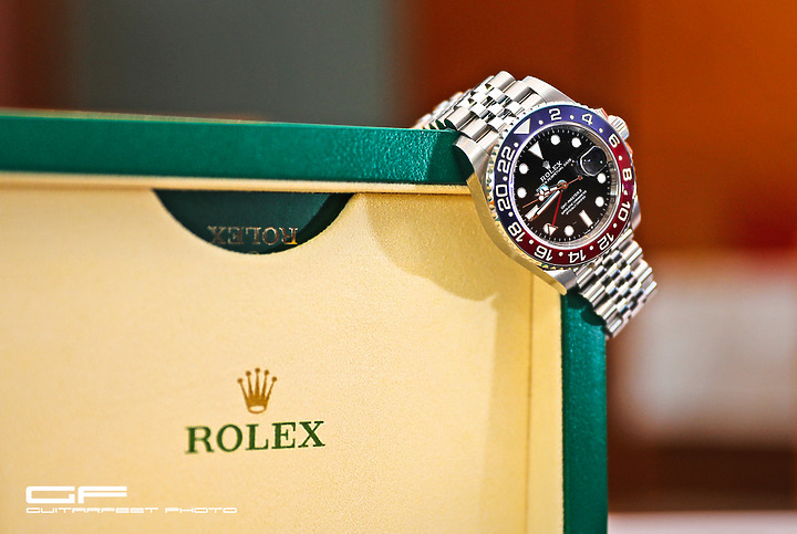 --百事可樂-- Rolex 勞力士 126710 BLRO GMT Master II 紅藍開箱