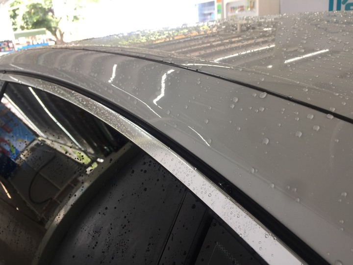 ［BMW 7系列］鍍膜分享 5年的白車鍍完還是一樣亮11