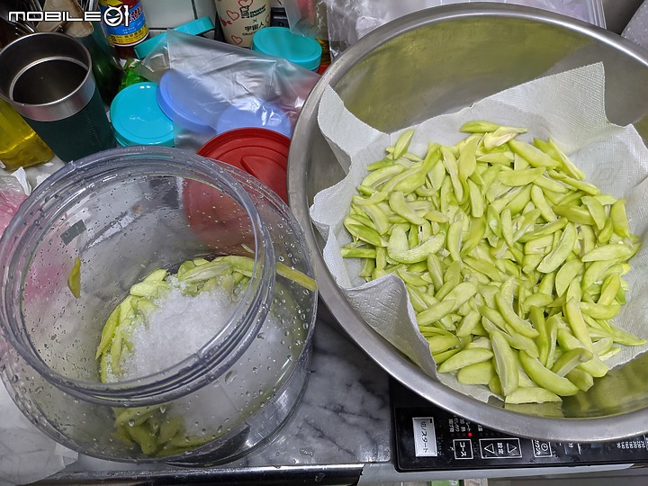 春末夏初就是青芒果的季節,動手來做芒果青吧~~