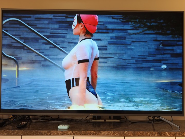 點我看大圖 恐龍小妹的BenQ不閃屏65吋4K電視開箱