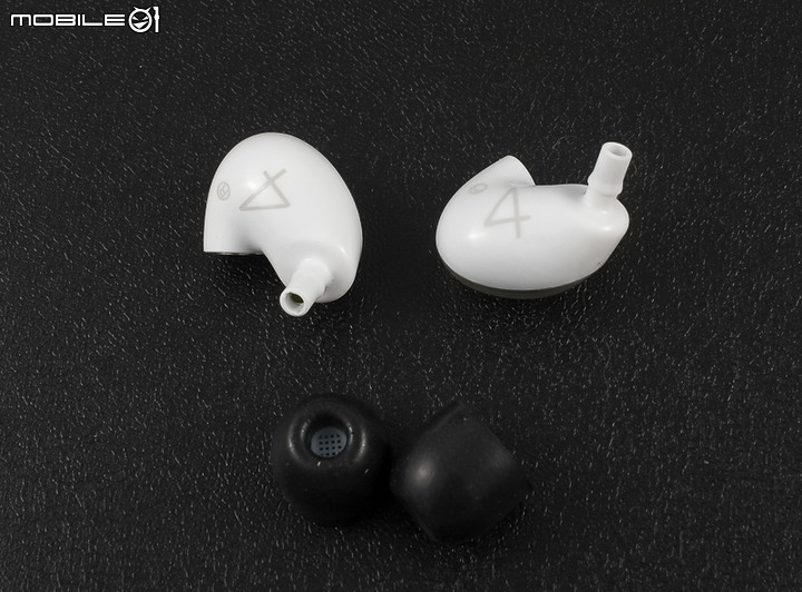 點我看大圖 【北極熊開箱】SHURE 首款圈鐵 HYBRID 入耳式耳機- SHURE AONIC 4