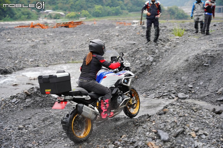 多功能車 off road 原來這麼好玩！BMW Motorrad GS 宜蘭林道之旅